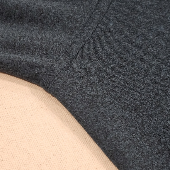 UNTUCKit Performance Button Down XL - Picture 4 of 5